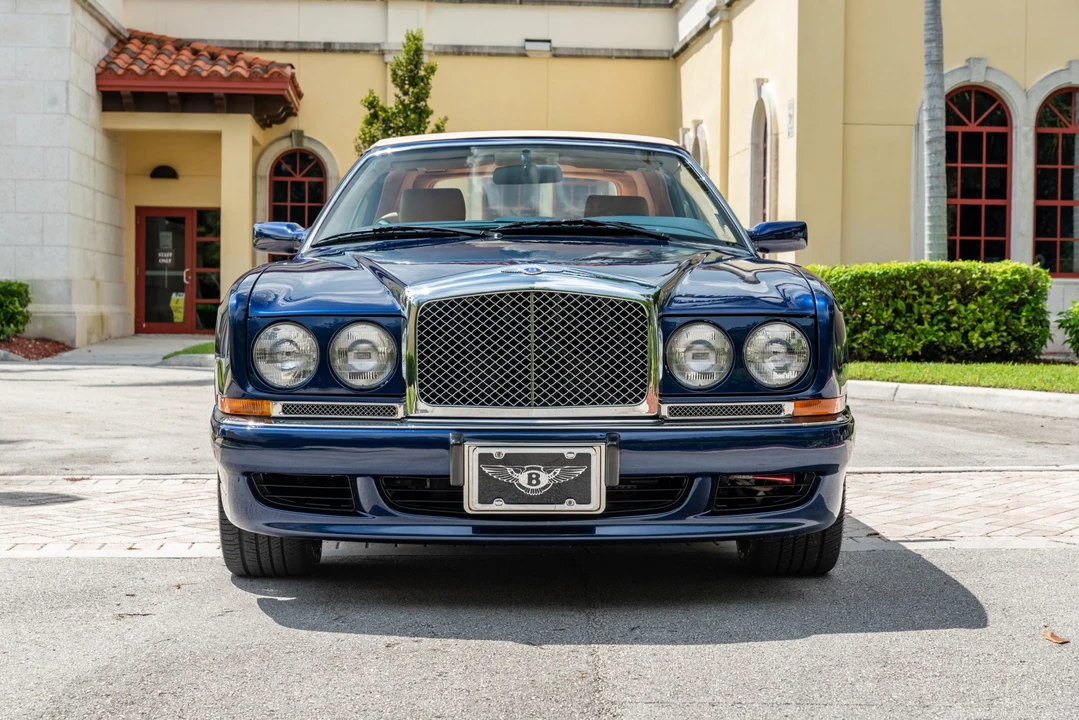 2000 Bentley Azure 1st Gen - Image 9 of 31