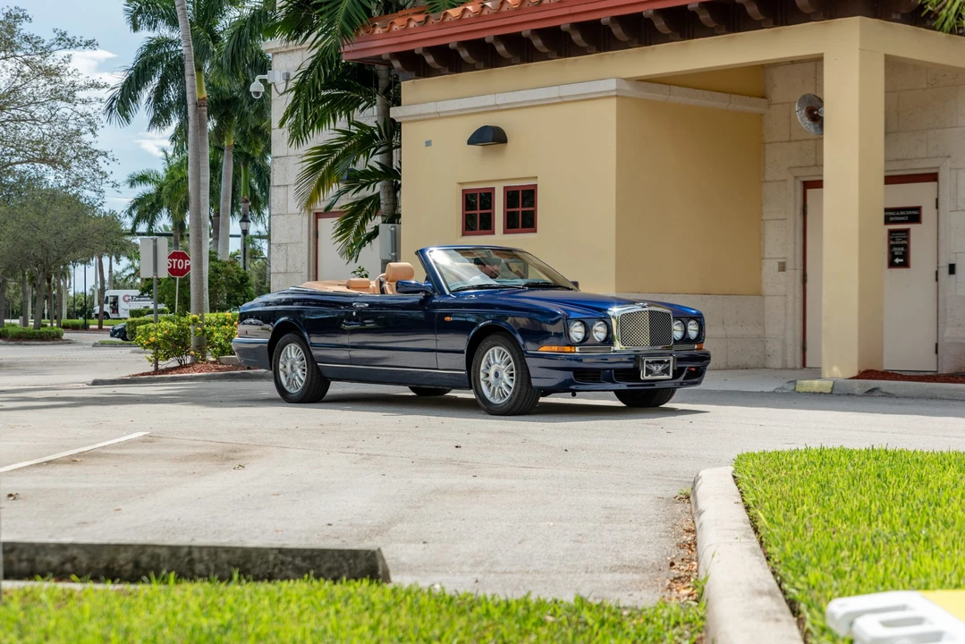 2000 Bentley Azure 1st Gen - Image 14 of 31