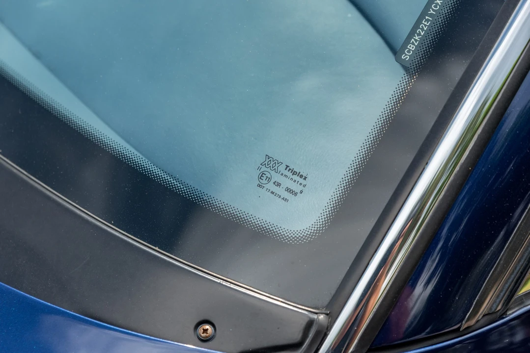 2000 Bentley Azure 1st Gen - Image 24 of 31