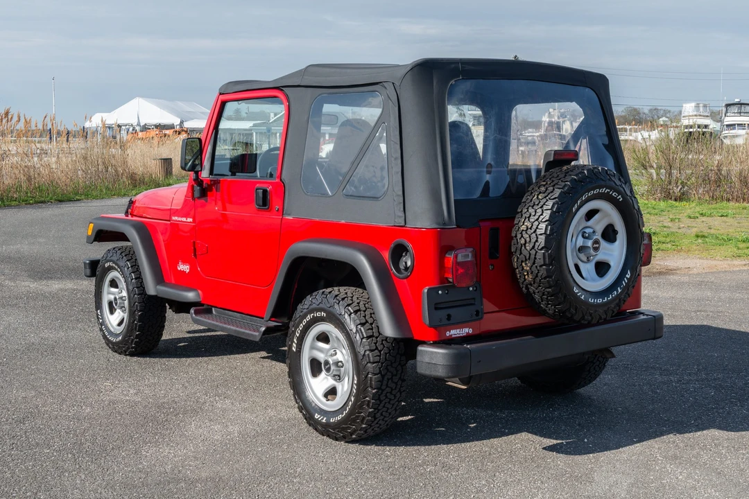 2000 Jeep TJ Wrangler - Image 9 of 31