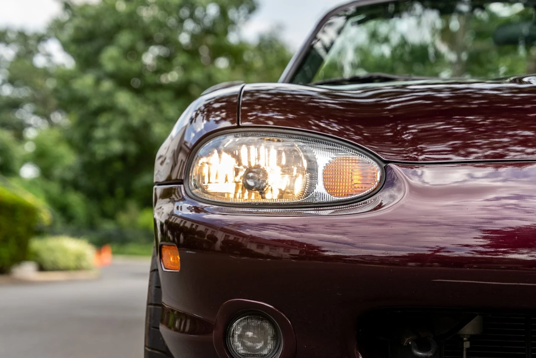 2000 Mazda NB MX-5 Miata - Image 18 of 31