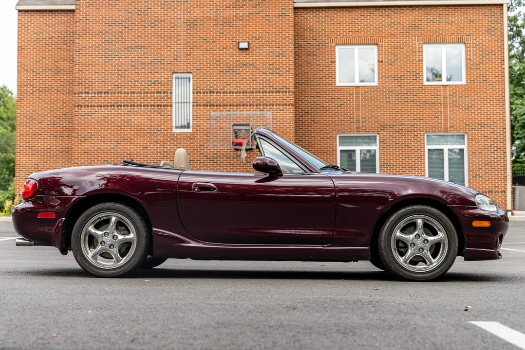 2000 Mazda NB MX-5 Miata - Image 4 of 31