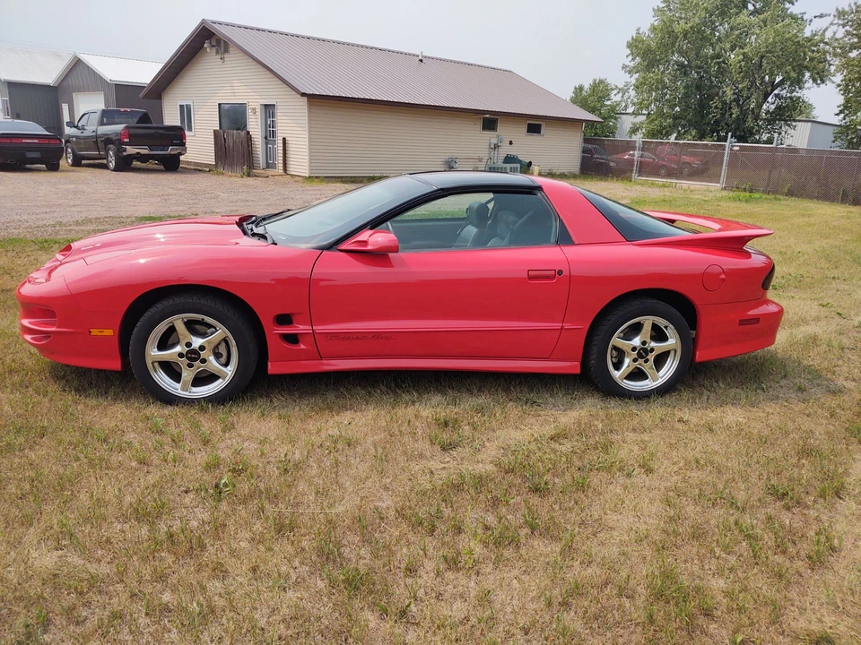 2000 Pontiac Firebird Trans Am 4th Gen - Image 8 of 31