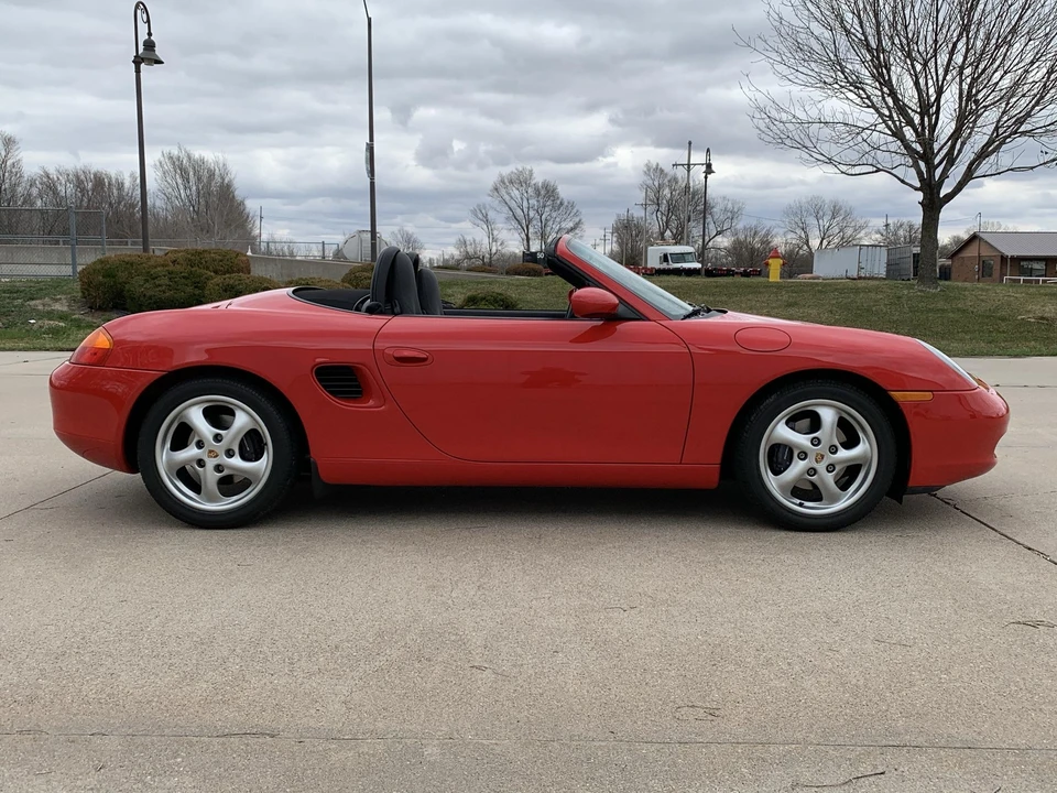 2000 Porsche 986 Boxster - Image 3 of 31