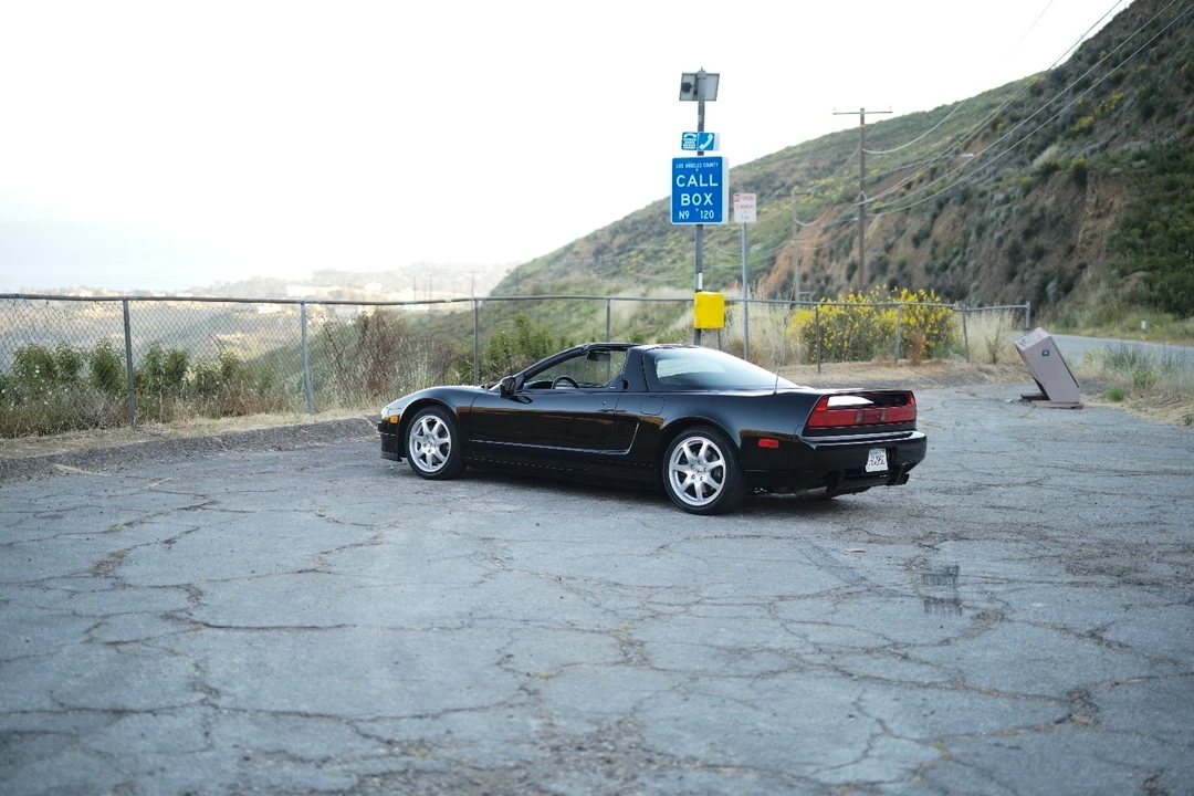 2001 Acura NA2 NSX - Image 17 of 31