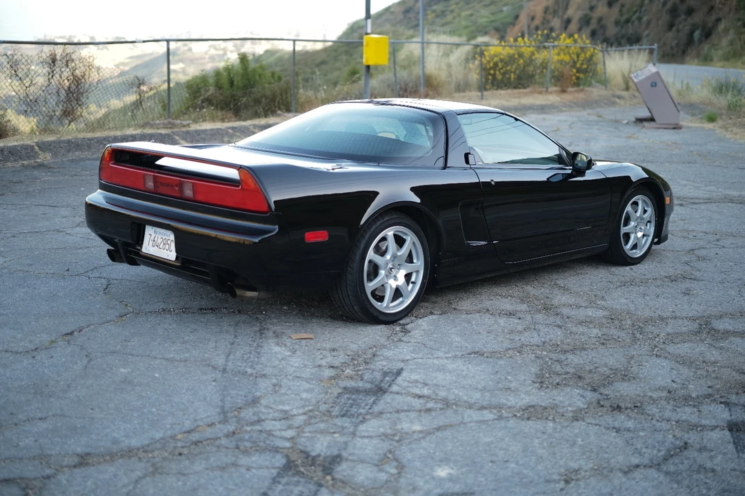 2001 Acura NA2 NSX - Image 13 of 31