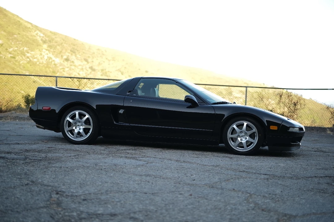2001 Acura NA2 NSX - Image 5 of 31
