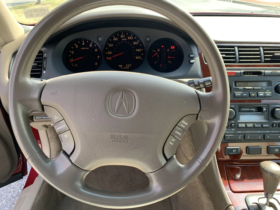 2001 Acura RL 1st Gen - Image 29 of 31