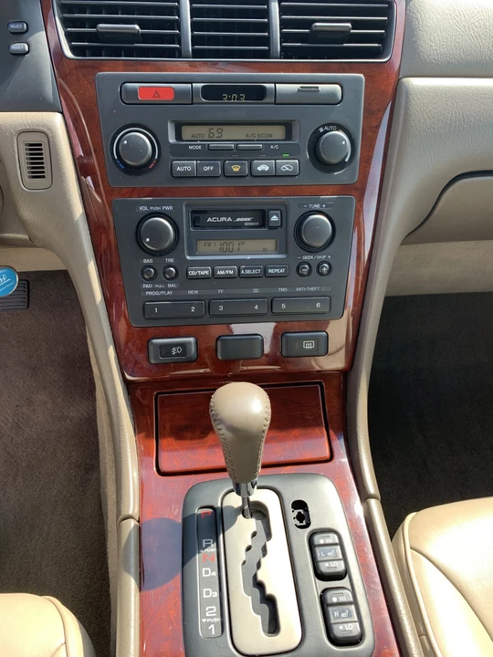 2001 Acura RL 1st Gen - Image 31 of 31