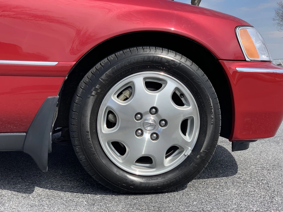 2001 Acura RL 1st Gen - Image 20 of 31