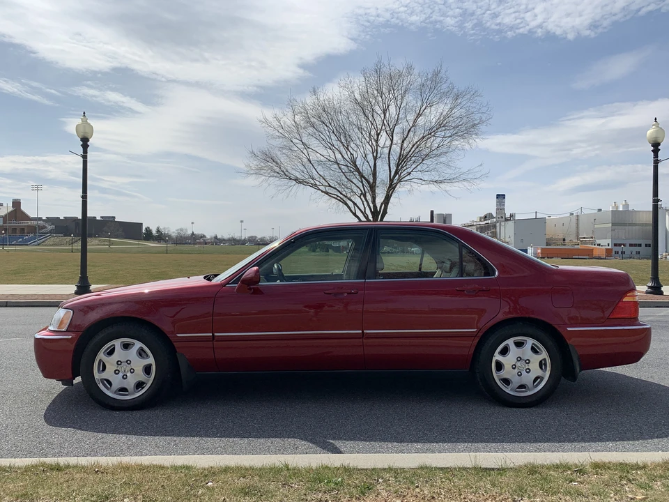 2001 Acura RL 1st Gen - Image 6 of 31
