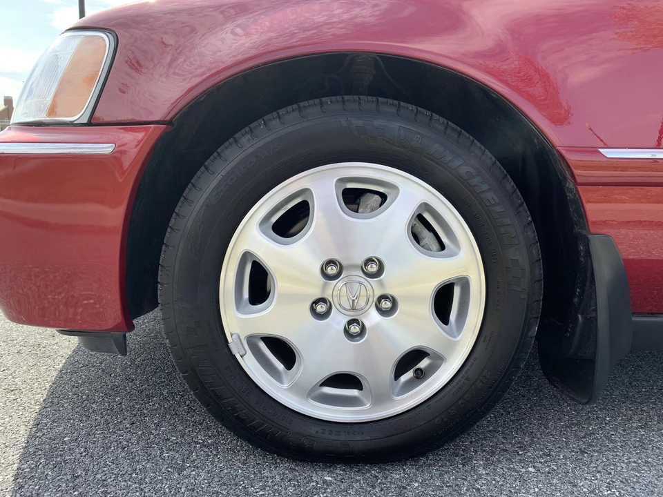 2001 Acura RL 1st Gen - Image 17 of 31
