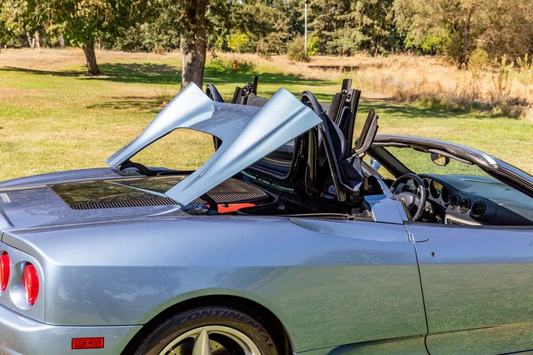 2001 Ferrari 360 Spider - Image 20 of 31