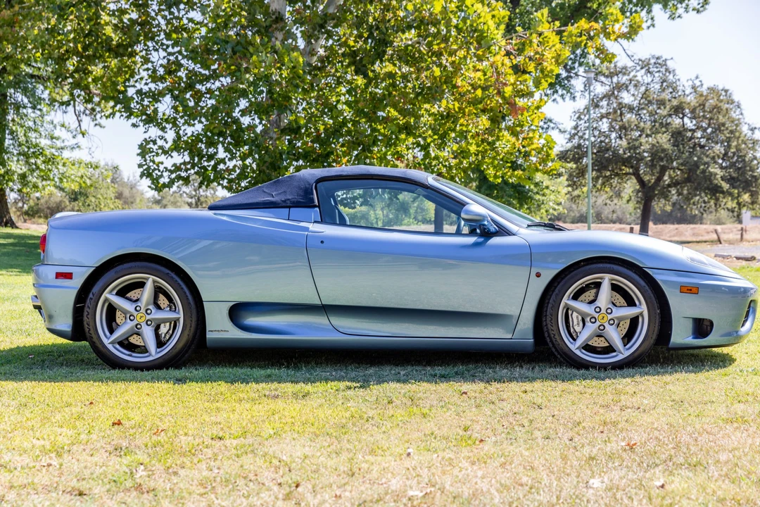 2001 Ferrari 360 Spider - Image 3 of 31