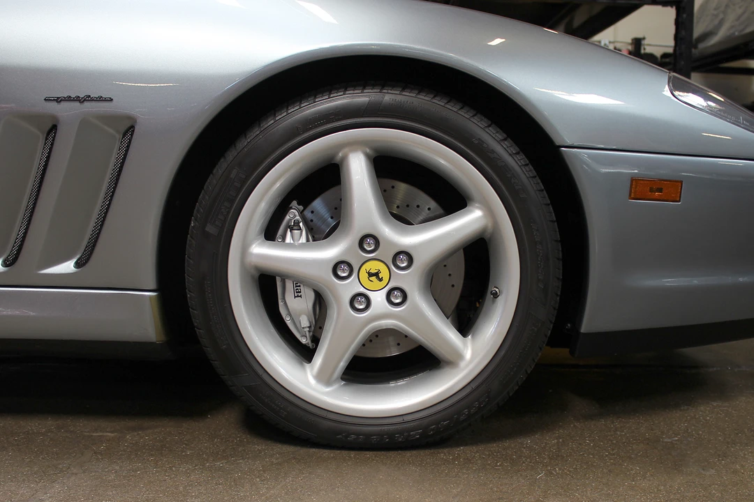2001 Ferrari 550 Maranello - Image 14 of 31