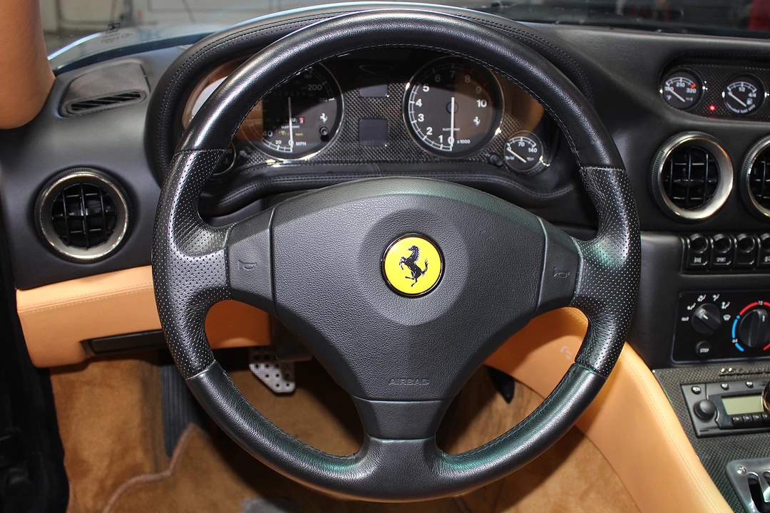2001 Ferrari 550 Maranello - Image 24 of 31