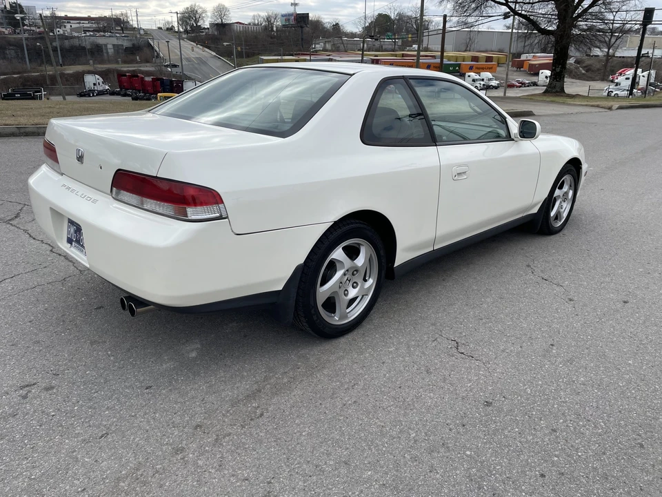 2001 Honda Prelude 5th Gen - Image 24 of 31