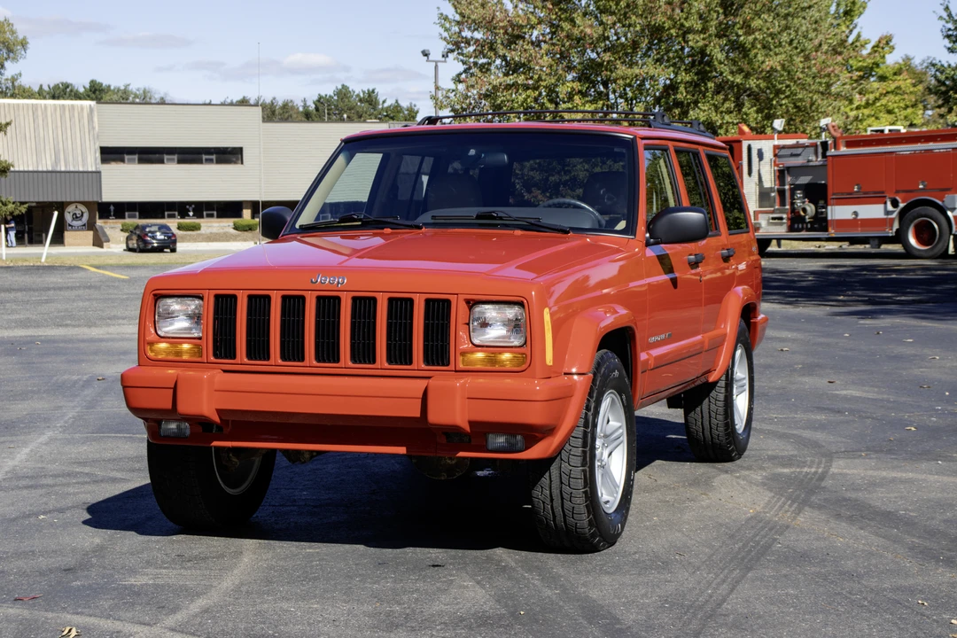 2001 Jeep XJ Cherokee - Image 7 of 31