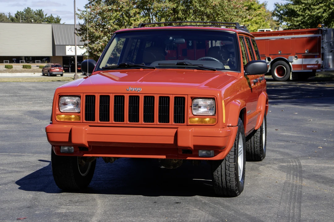 2001 Jeep XJ Cherokee - Image 8 of 31
