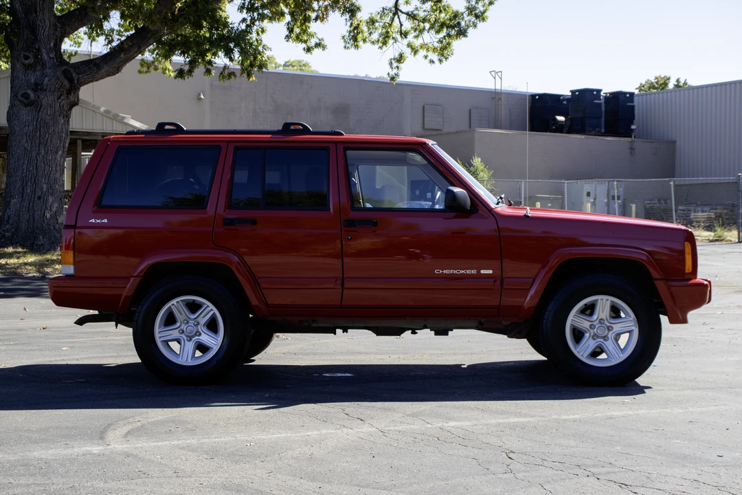 2001 Jeep XJ Cherokee - Image 16 of 31