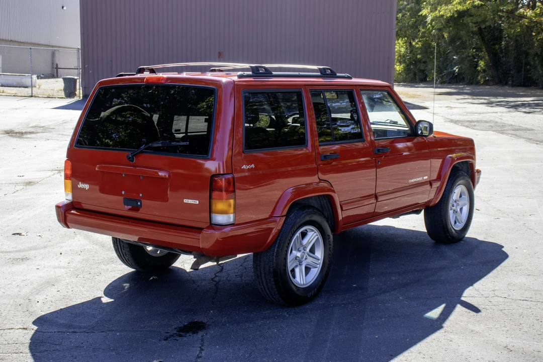 2001 Jeep XJ Cherokee - Image 18 of 31