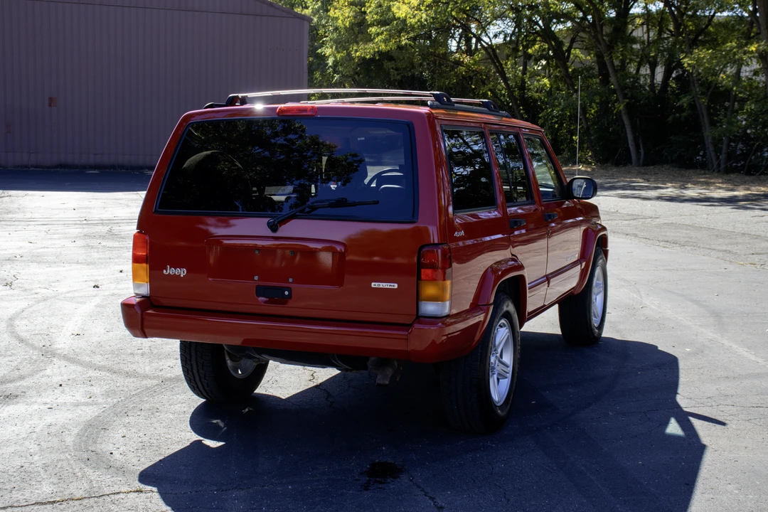 2001 Jeep XJ Cherokee - Image 19 of 31
