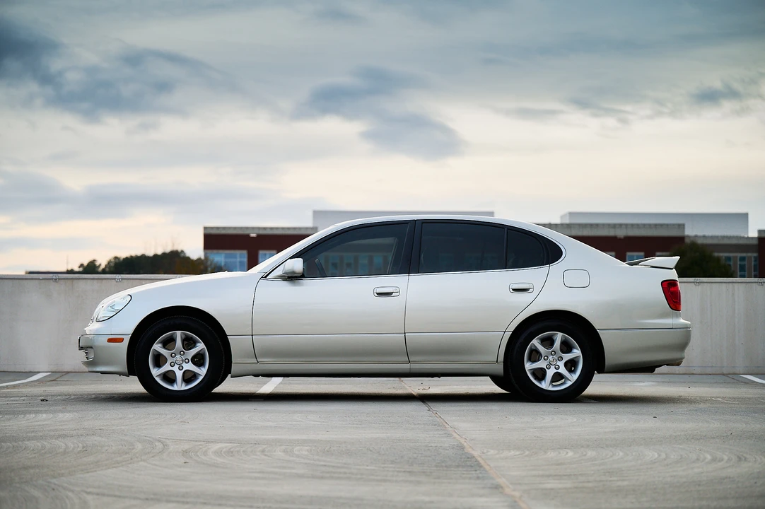 2001 Lexus GS 2nd Gen - Image 4 of 31