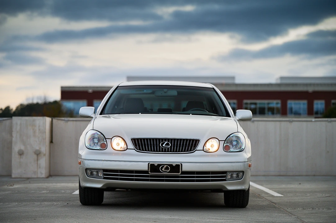 2001 Lexus GS 2nd Gen - Image 13 of 31