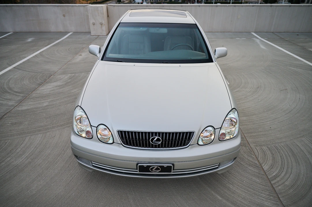 2001 Lexus GS 2nd Gen - Image 10 of 31