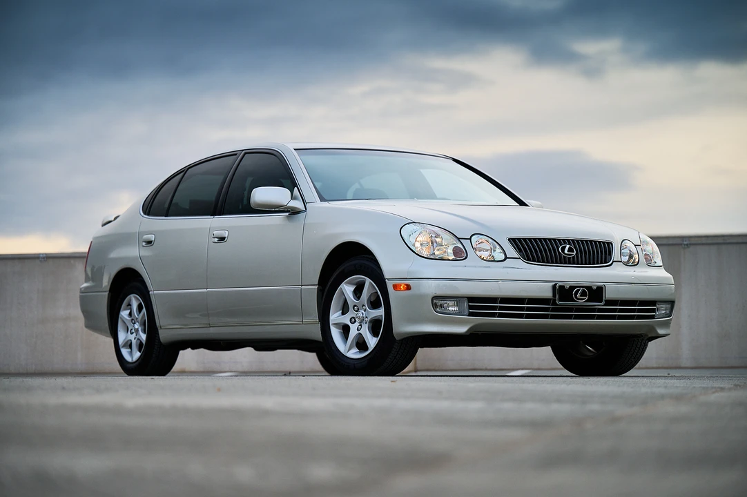 2001 Lexus GS 2nd Gen - Image 9 of 31