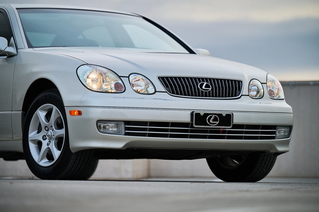 2001 Lexus GS 2nd Gen - Image 15 of 31