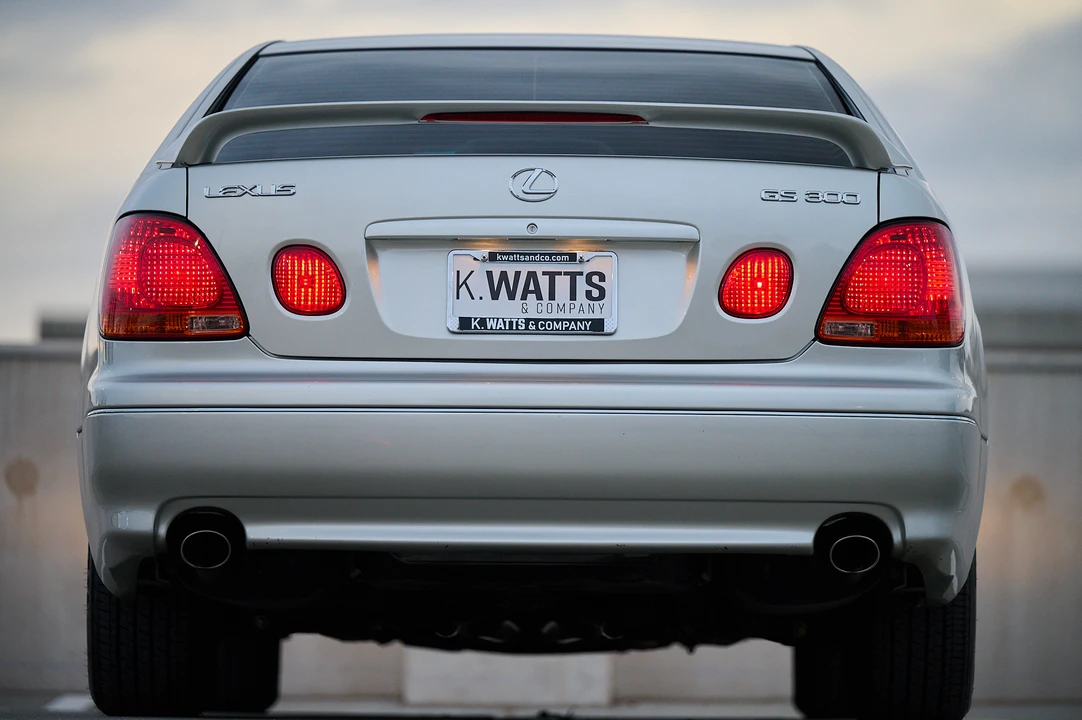 2001 Lexus GS 2nd Gen - Image 25 of 31