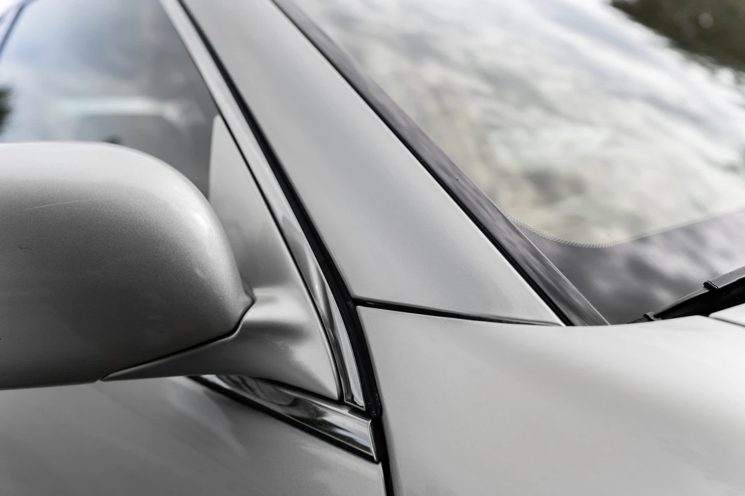 2001 Lexus LS 3rd Gen - Image 25 of 31