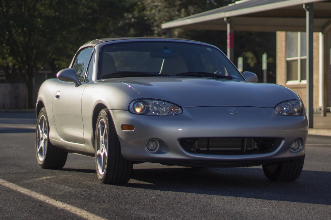 2001 Mazda NB MX-5 Miata - Image 8 of 31
