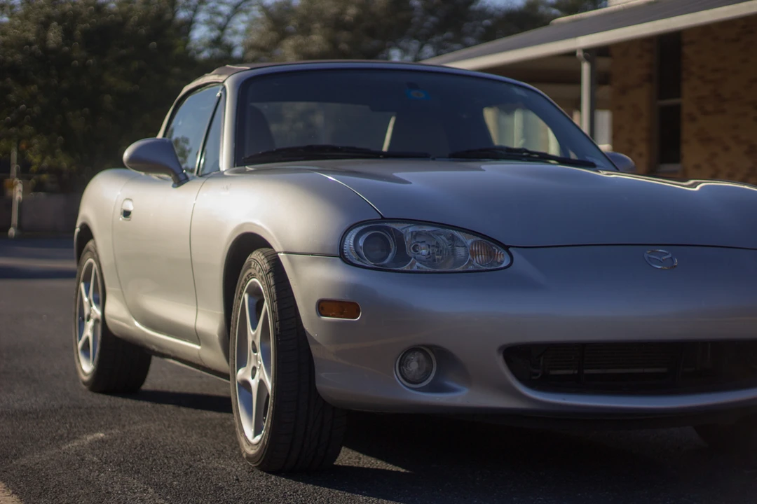 2001 Mazda NB MX-5 Miata - Image 9 of 31