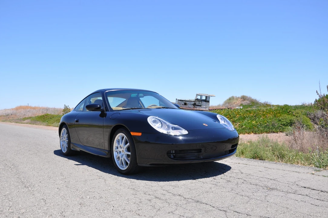 2001 Porsche 996 Carrera - Image 13 of 31