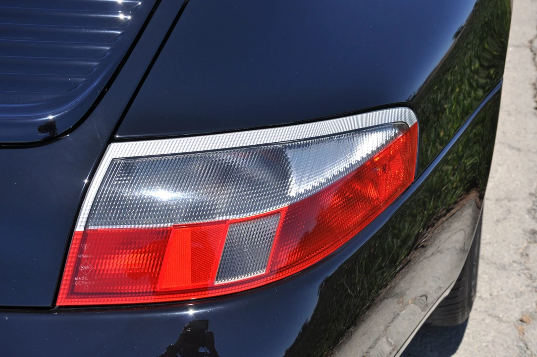 2001 Porsche 996 Carrera - Image 23 of 31