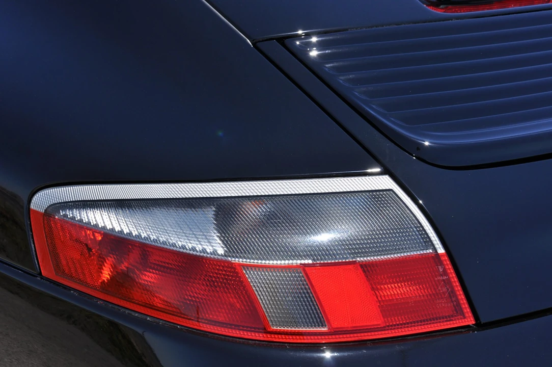 2001 Porsche 996 Carrera - Image 22 of 31