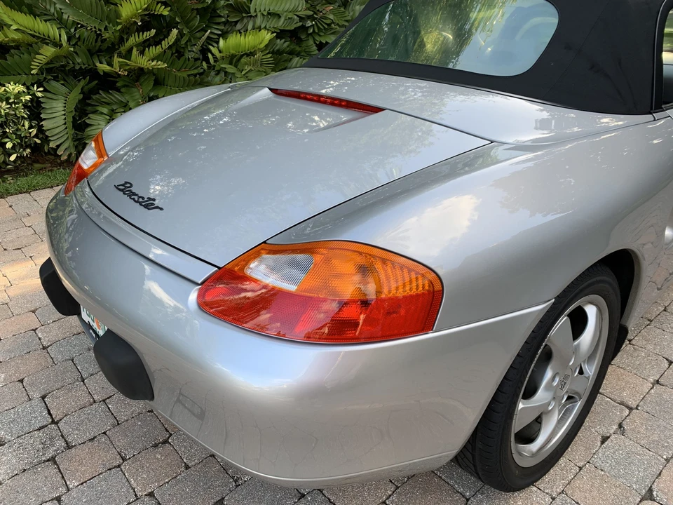 2001 Porsche 986 Boxster - Image 11 of 31