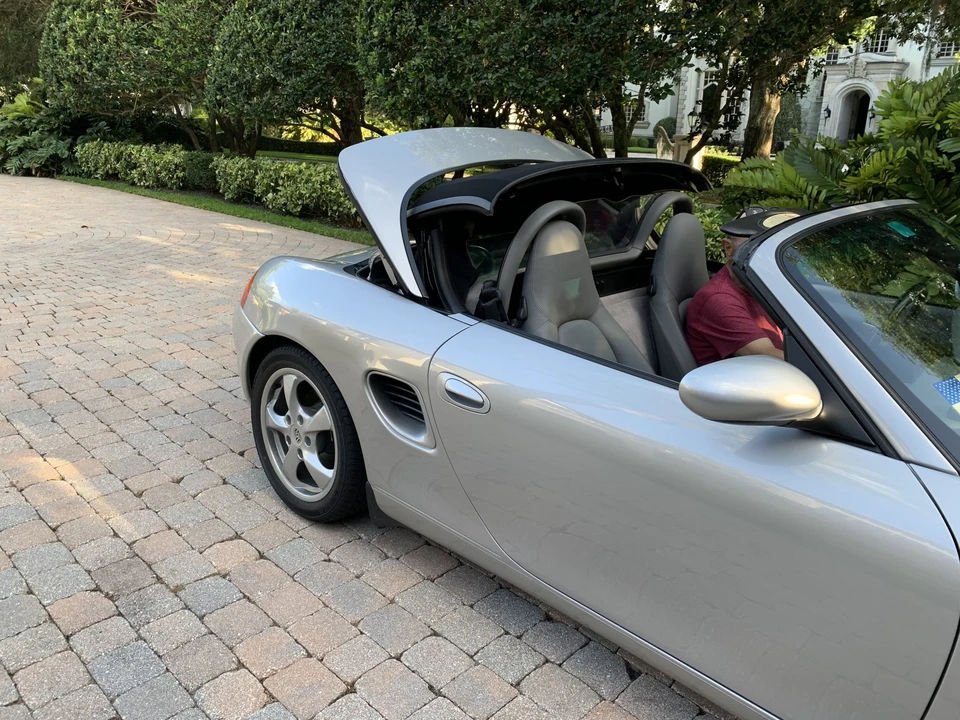2001 Porsche 986 Boxster - Image 15 of 31
