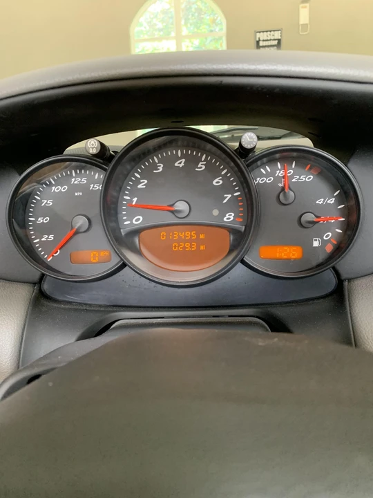 2001 Porsche 986 Boxster - Image 24 of 31