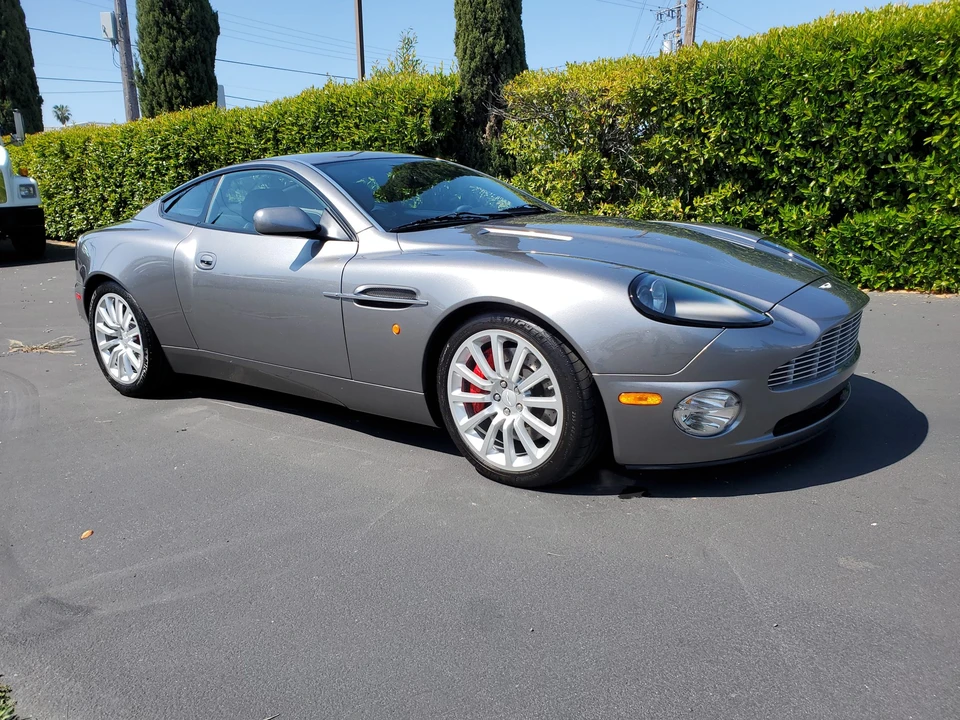 2002 Aston Martin Vanquish 1st Gen - Image 8 of 31
