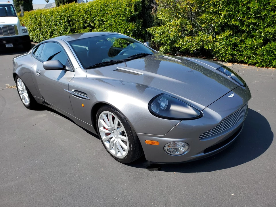 2002 Aston Martin Vanquish 1st Gen - Image 9 of 31