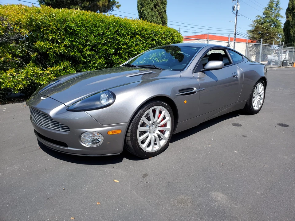 2002 Aston Martin Vanquish 1st Gen - Image 2 of 31