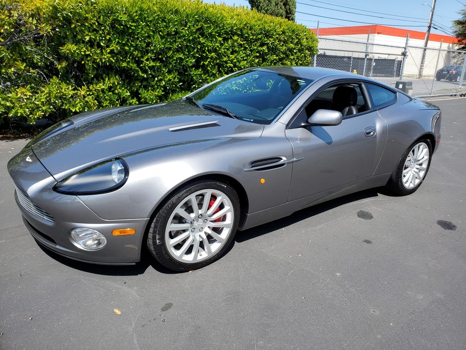 2002 Aston Martin Vanquish 1st Gen - Image 3 of 31