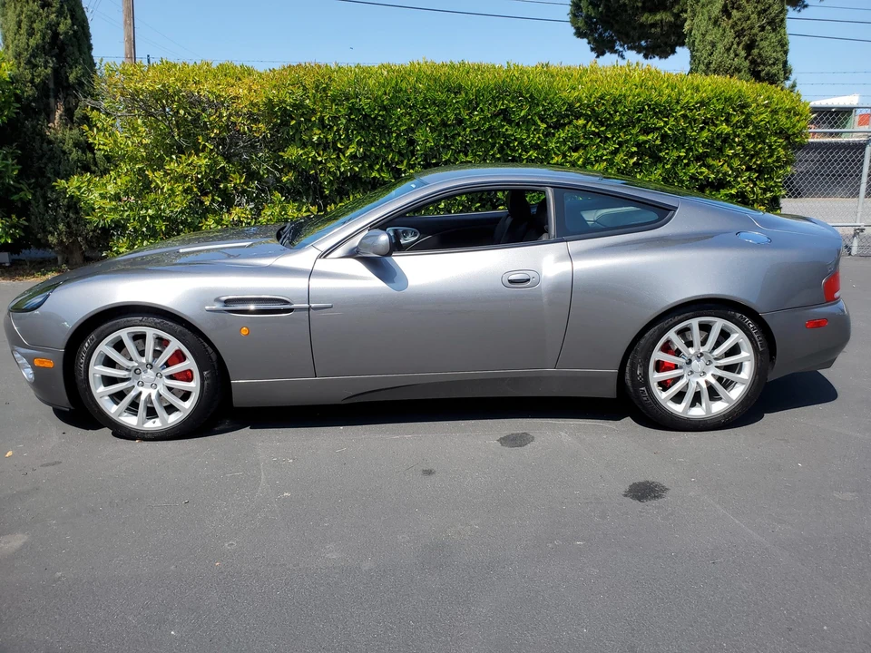 2002 Aston Martin Vanquish 1st Gen - Image 4 of 31