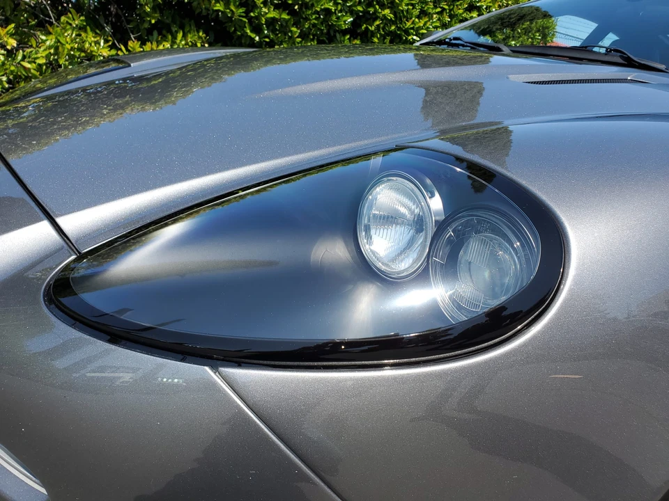 2002 Aston Martin Vanquish 1st Gen - Image 12 of 31