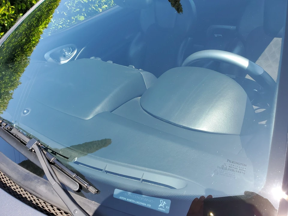 2002 Aston Martin Vanquish 1st Gen - Image 22 of 31