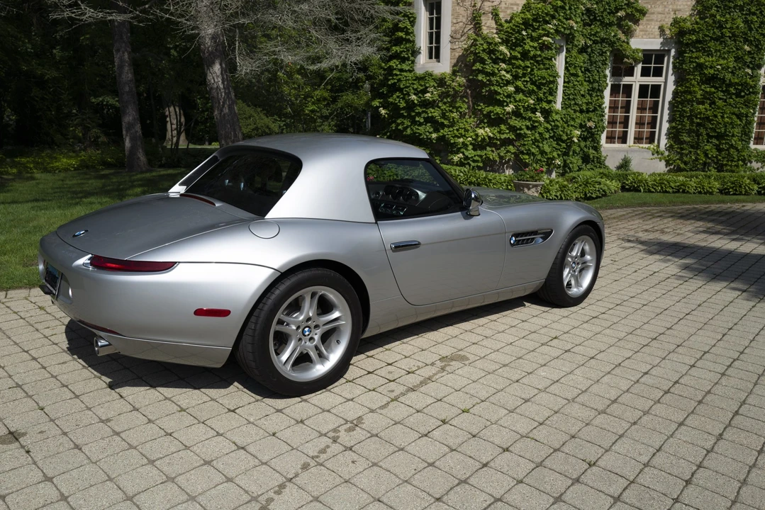 2002 BMW Z8 - Image 11 of 31