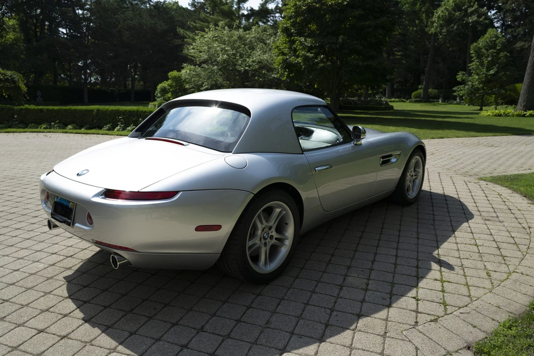 2002 BMW Z8 - Image 9 of 31